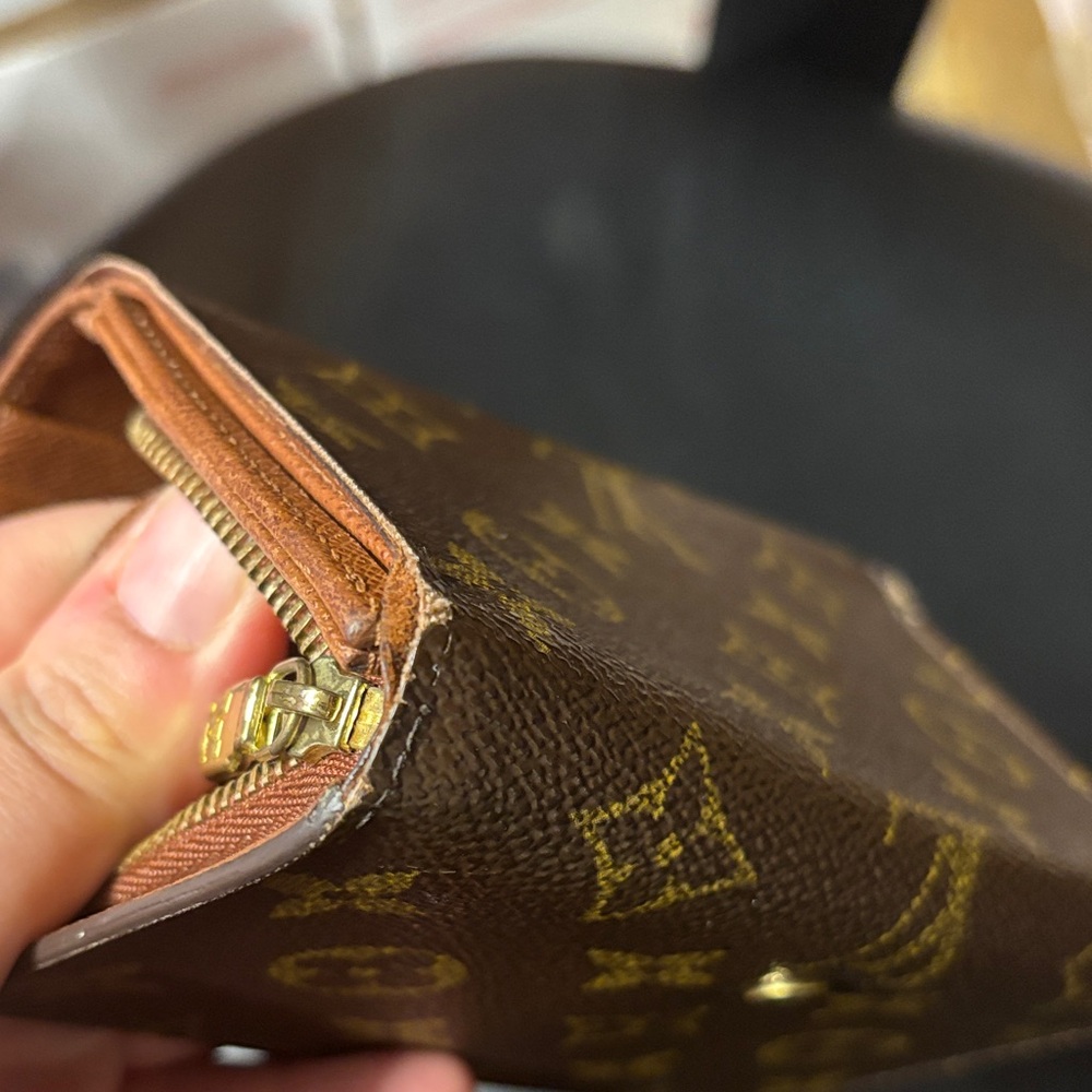 Louis Vuitton Monogram Canvas Brown Wallet - Picture 11 of 15